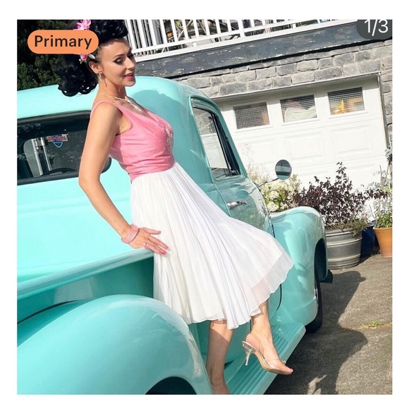 Vintage Dresses & Skirts - Beautiful vintage 50s pink and white dress As is